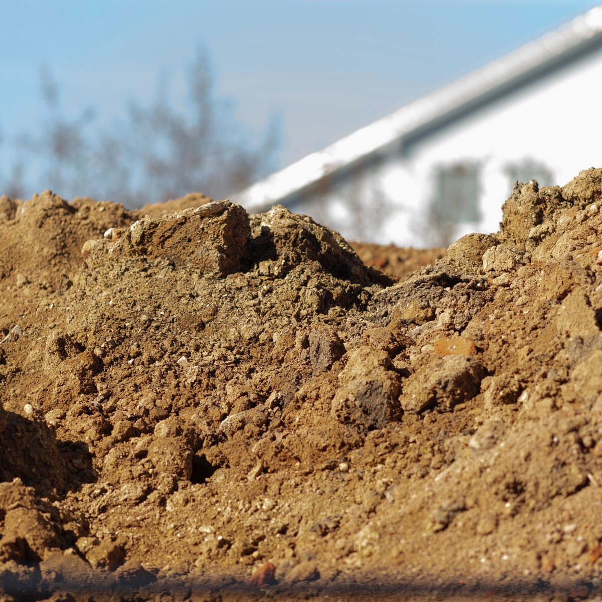 Hampton Bays NY Fill Dirt Delivery - Mulch Mound