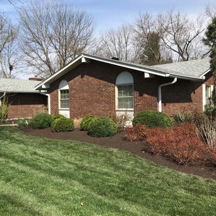 Pittsburgh Mulch Delivery - Mulch Mound